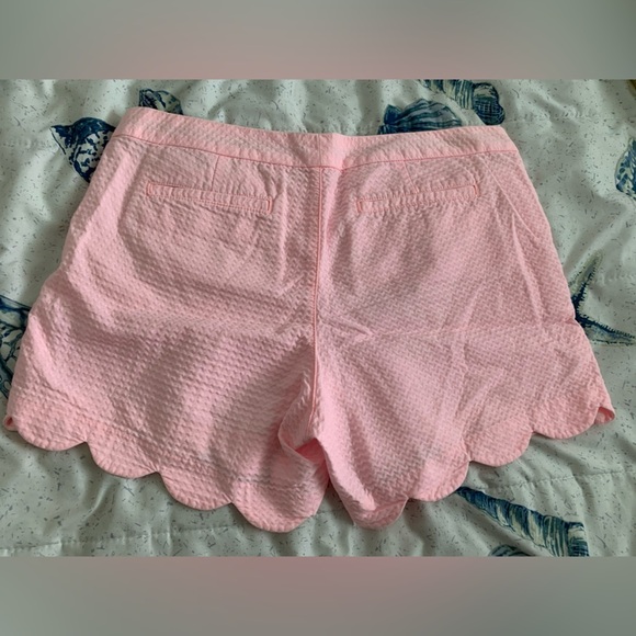 EUC Lilly Pulitzer Pink Buttercup shorts size 10 - Picture 3 of 5